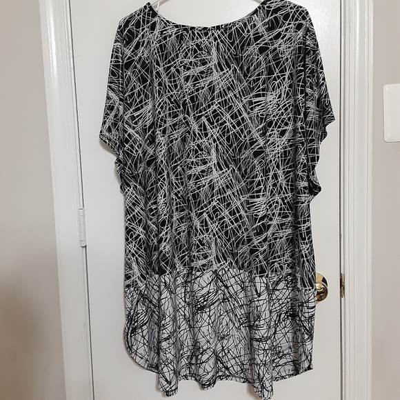 Cato Woman black and white tunic, 26/28W - Picture 3 of 6